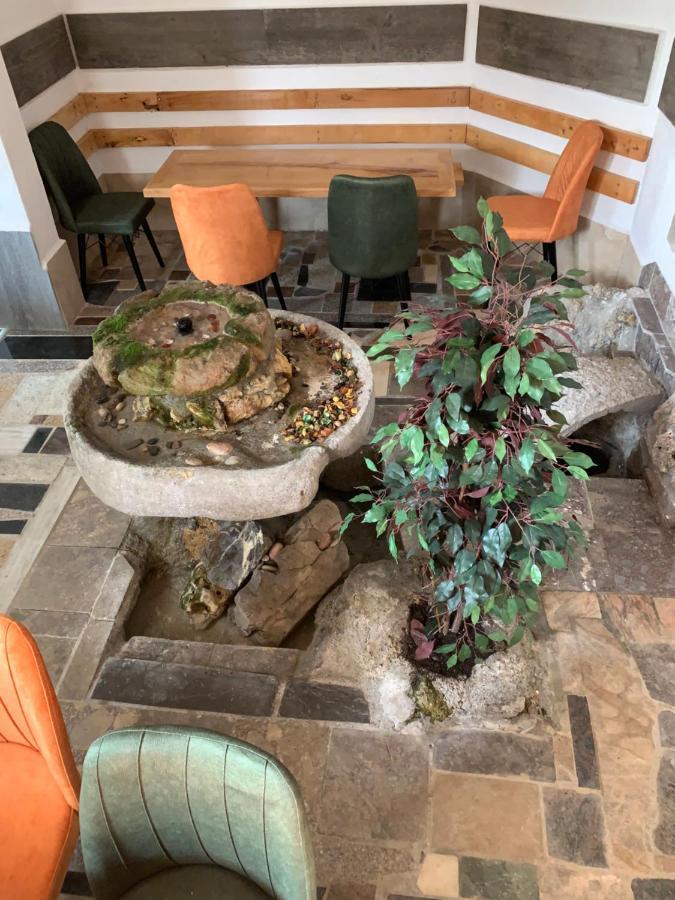 Apartmani & Restoran -S O K O- Sjenica Exteriör bild