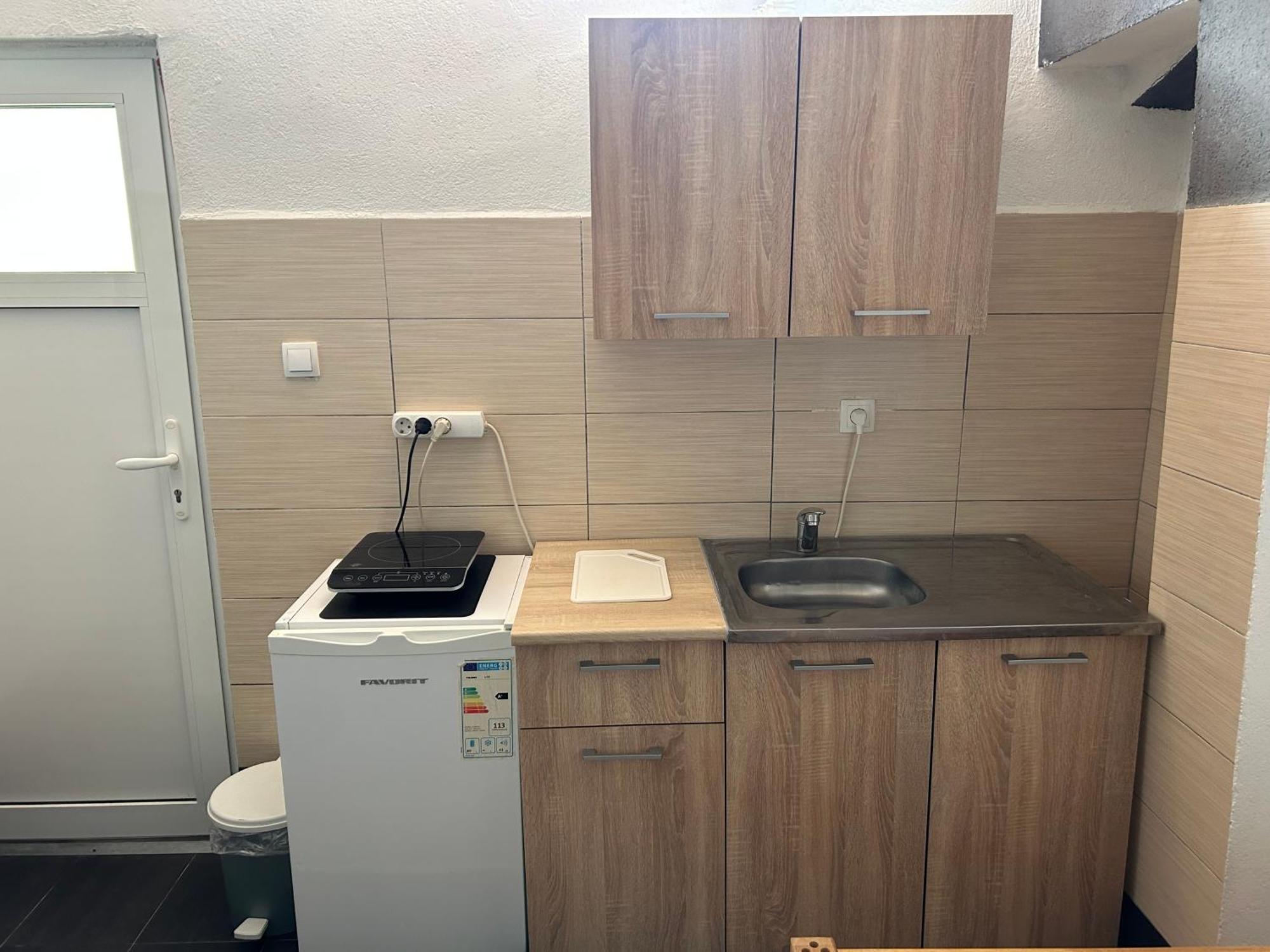 Apartmani & Restoran -S O K O- Sjenica Exteriör bild